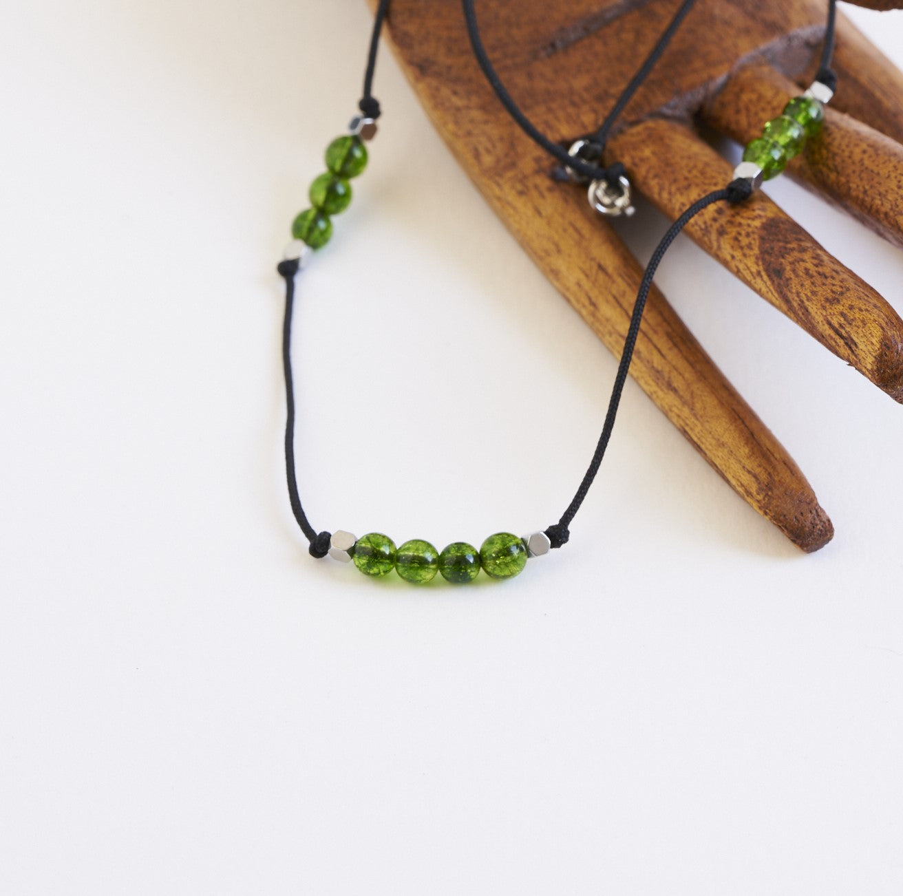 Collar con piedra natal de Agosto, Collar con  peridoto, - NellayComplements #