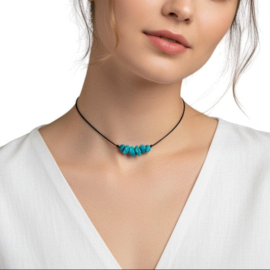 Collar con piedras irregulares de apatita azul |  Joyería artesanal, Piedra natural.