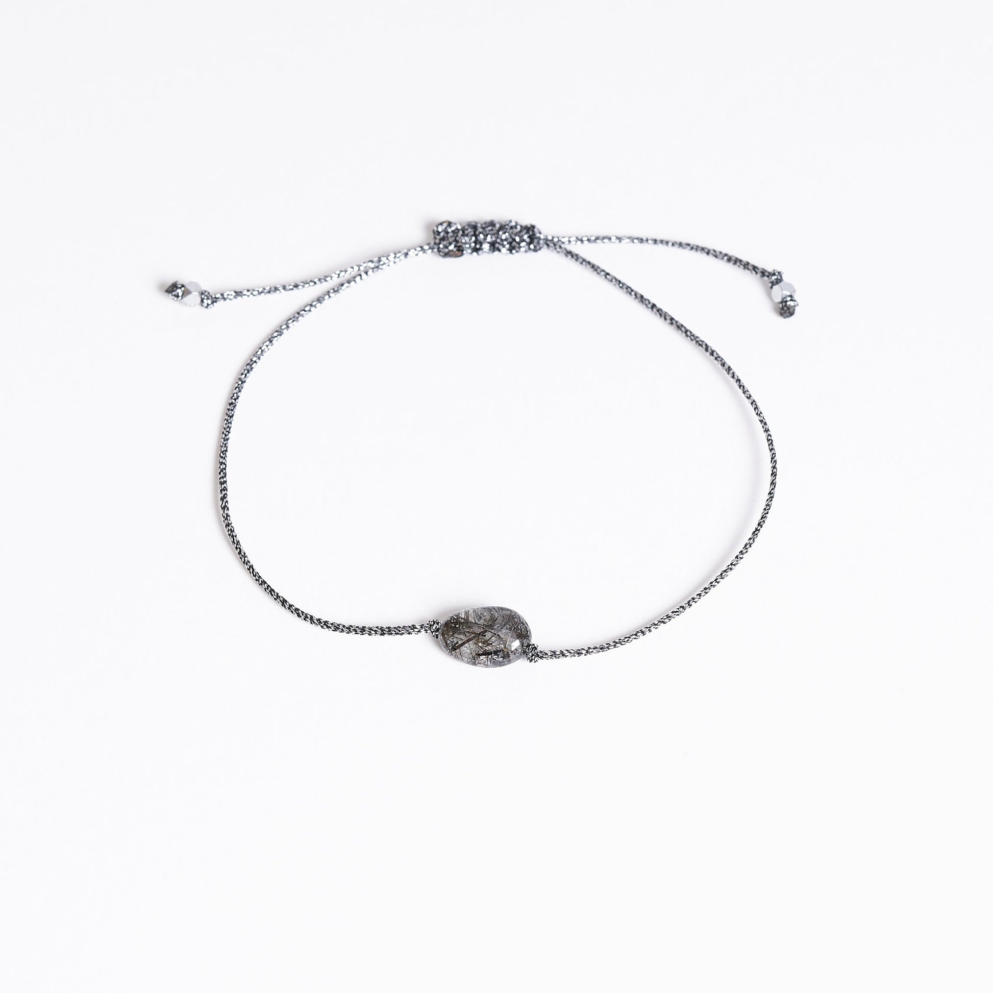 Pulsera con cuarzo turmalinado en soliario. - NellayComplements #