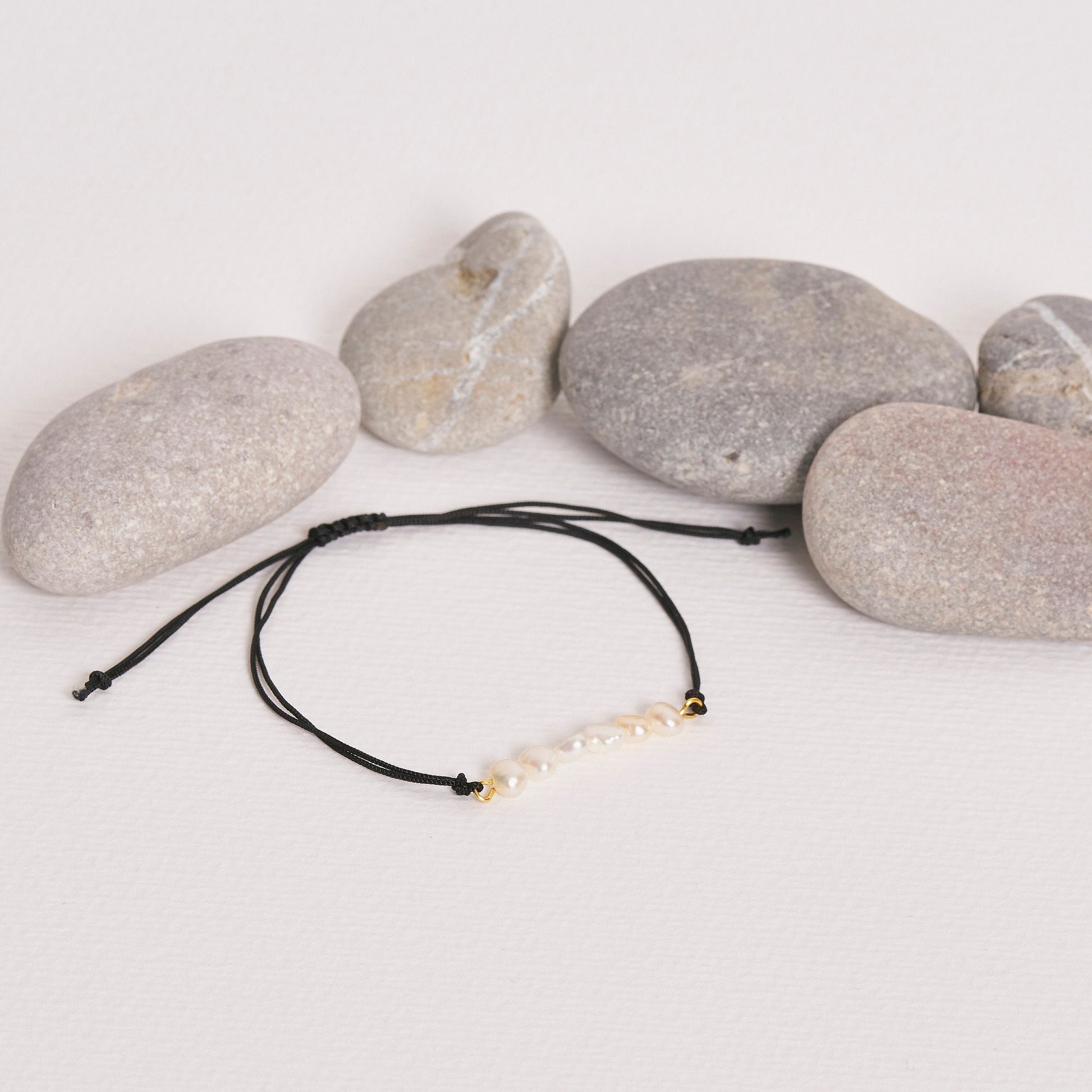 Pulsera con perlas cultivadas, piedra natural - NellayComplements #