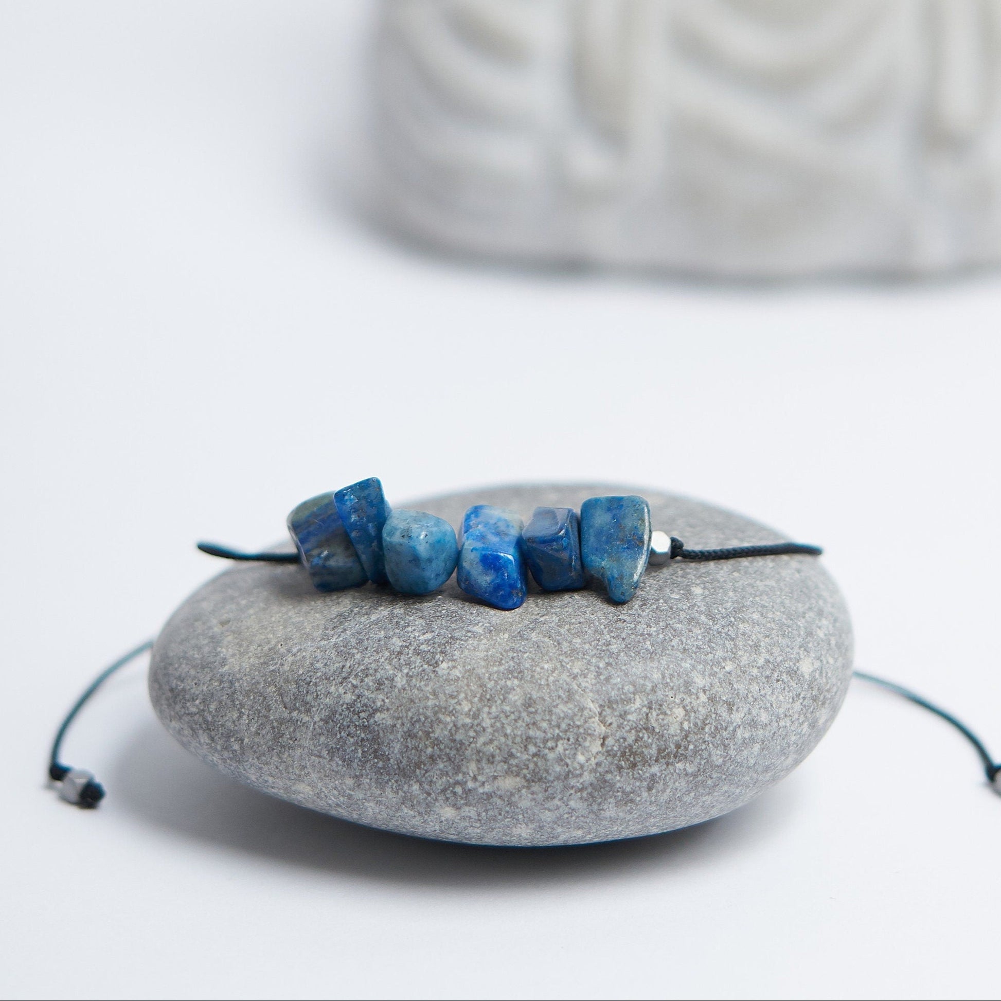 Pulsera con piedra lapislázuli, Piedra natural - NellayComplements #